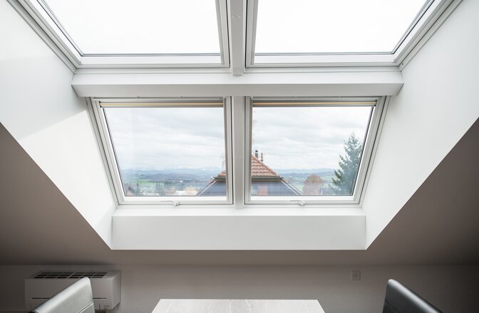 Ein Panoramadachfenster